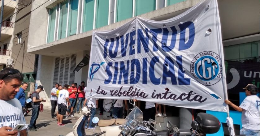 Nueva protesta de informáticos contra los despidos en la española Indra