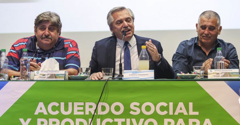 El gobierno podrá disponer aumentos salariales «mínimos» por decreto
