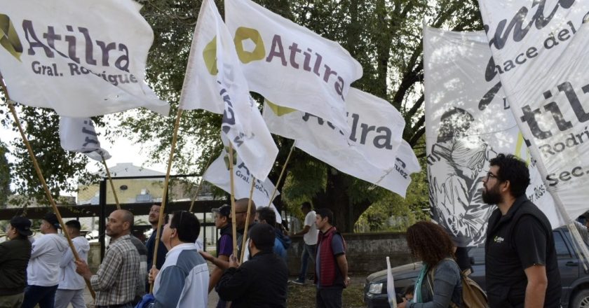 Sin acuerdo salarial, lecheros paralizarán la producción por 96 horas y crece el fantasma del desabastecimiento