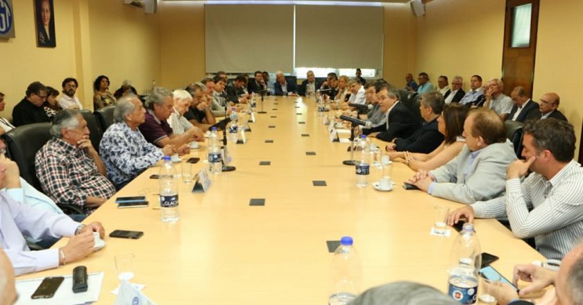 La CGT estrena su alianza con Pymes con un plenario que diseñará propuestas para acercarle a Fernández