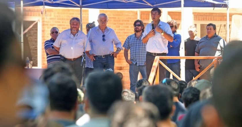Advertencia petrolera: «No habrá paz social con trabajadores en la calle»