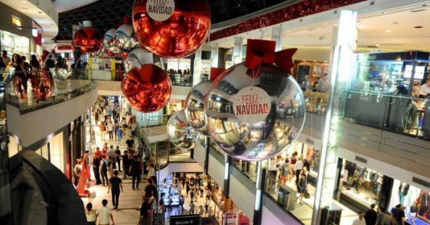 El comercio no encuentra piso y también cayeron las ventas navideñas