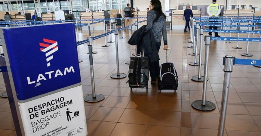 Tras las asambleas de los pilotos, los aeronavegantes lanzan un paro total en Latam para el lunes