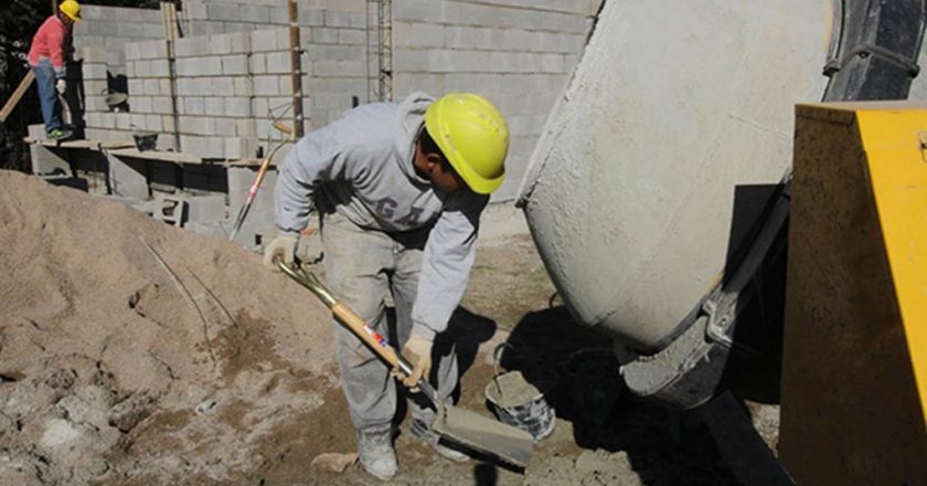 Sigue el desplome en la Construcción que perdió casi 17.500 empleos en el último año