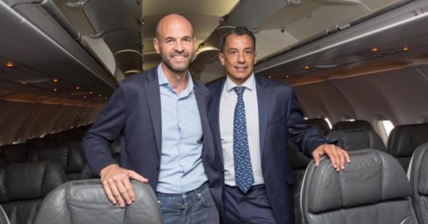 Los gerentes que nombró Macri en Aerolíneas no sólo no renunciaron sino que piden doble indemnización
