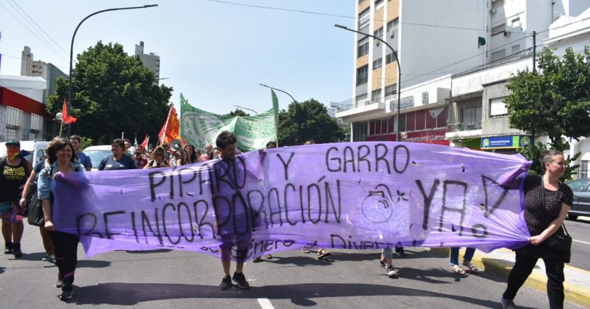 La Plata: Municipales en paro movilizaron al Ministerio de Trabajo