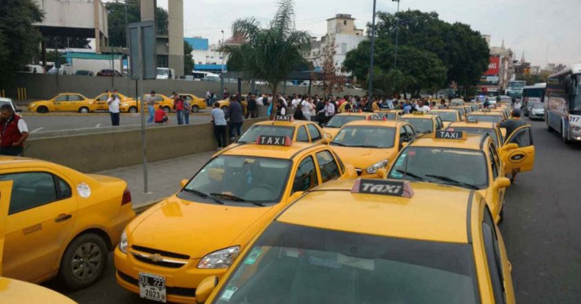 Los tacheros cordobeses paran por aumento de tarifas