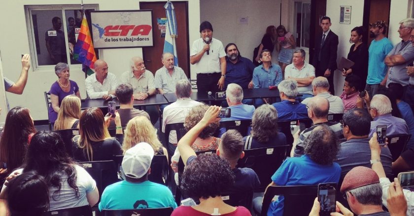 Evo Morales visitó la CTA y anunció la realización de un acto para proclamar los candidatos del MAS