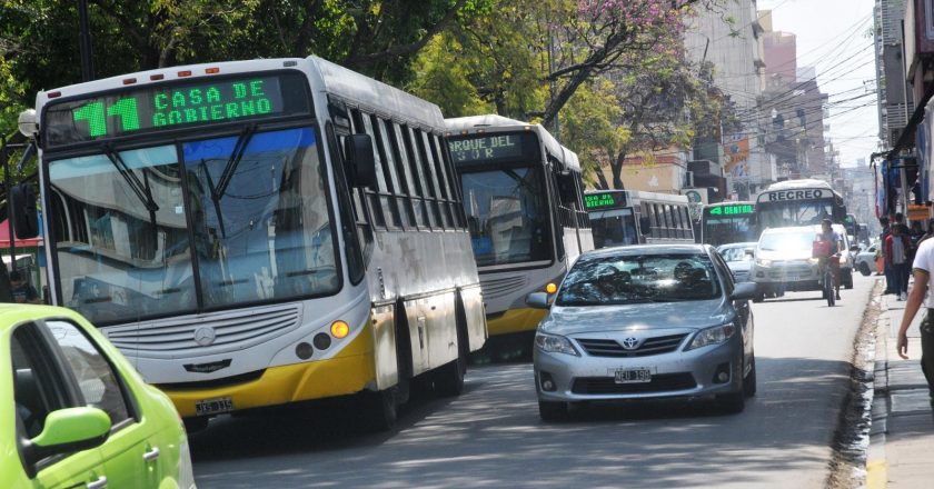 Los empresarios del transporte del interior meten presión al gobierno por los subsidios: «Si no llegan los fondos vamos a volver a tener paro de colectivos»