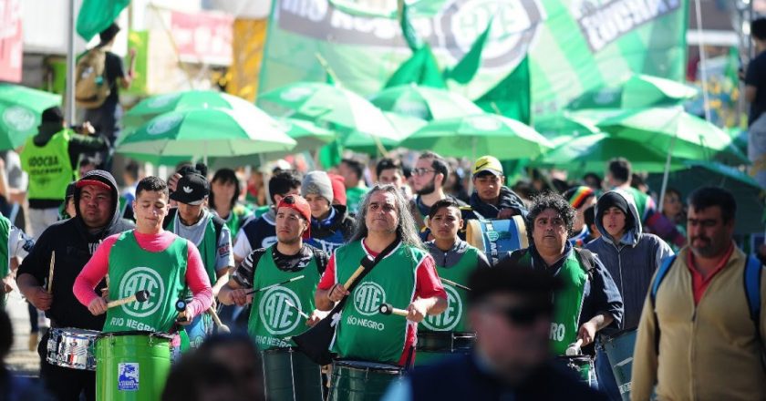 Estatales rionegrinos cobrarán el anticipo salarial de 4000 pesos en febrero