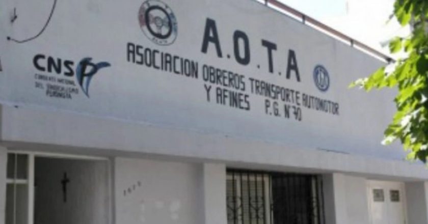 En medio de la crisis a nivel nacional, avanza un nuevo gremio de choferes en Santa Fe
