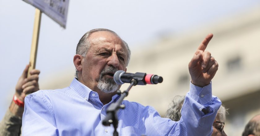 Yasky pide discutir cómo recuperar la transferencia que hizo Macri de «los que menos tienen a los que más tienen»