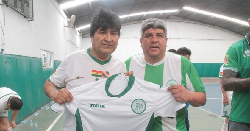 Partido de fútbol mediante, Pablo Moyano ratificó su respaldo a Evo Morales