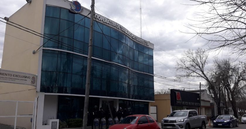 Denuncian que Herme Juarez dejó más de una docena de parientes en la Cooperativa de Trabajo Portuarios