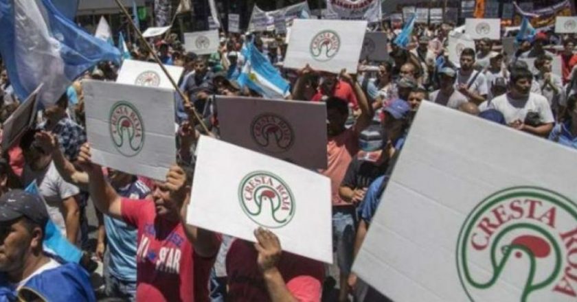 Cresta Roja: los trabajadores volvieron a reclamar por su reincorporación