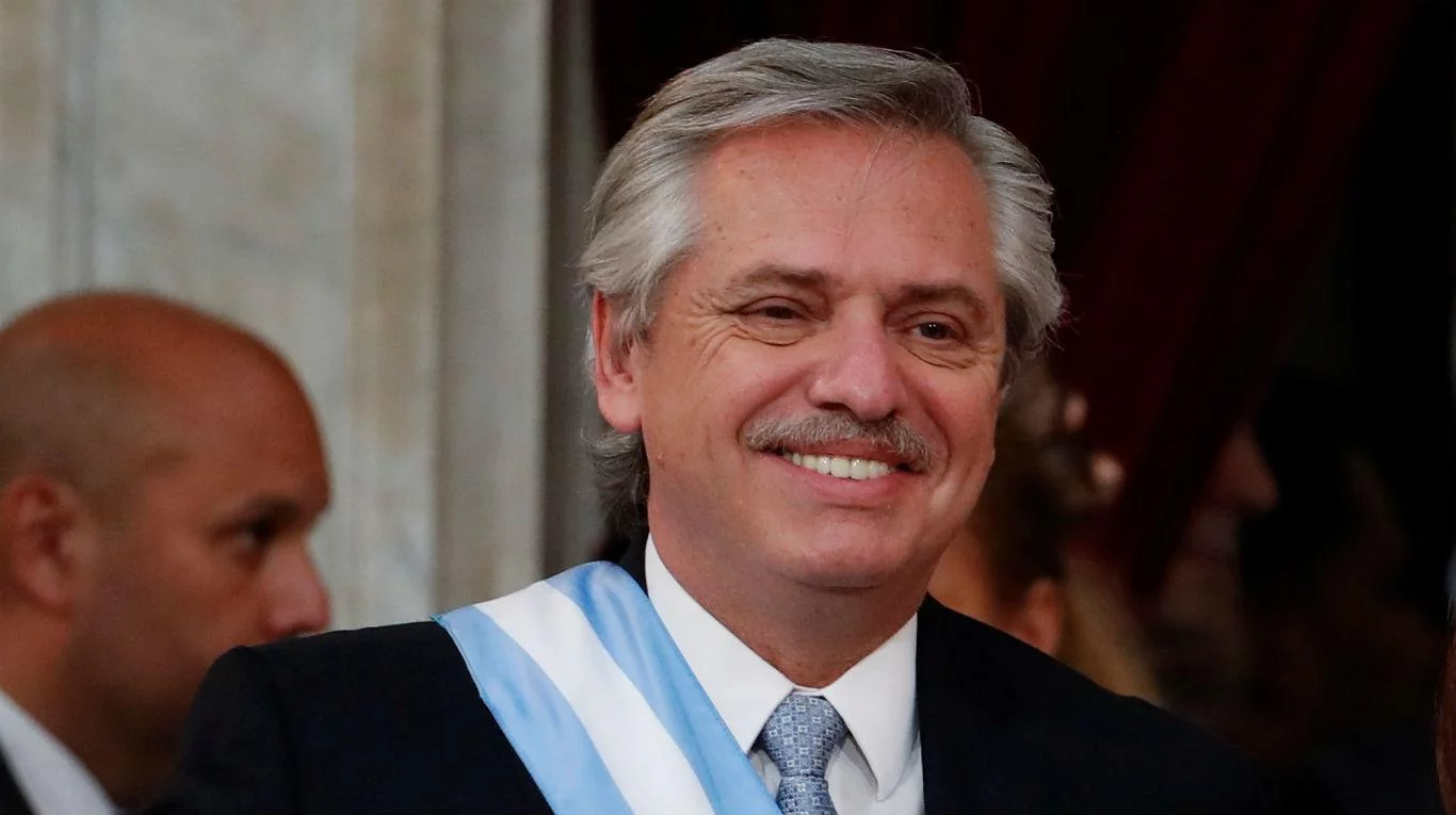 Fernández va por los 3 mil jerárquicos nombrados por Macri en el Estado que se atrincheraron en sus puestos