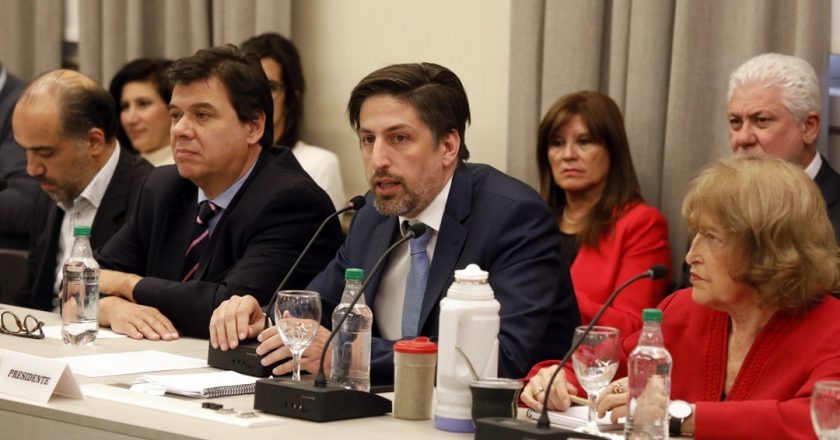 «El 2 de marzo los estudiantes estarán en las aulas y los docentes enseñando»