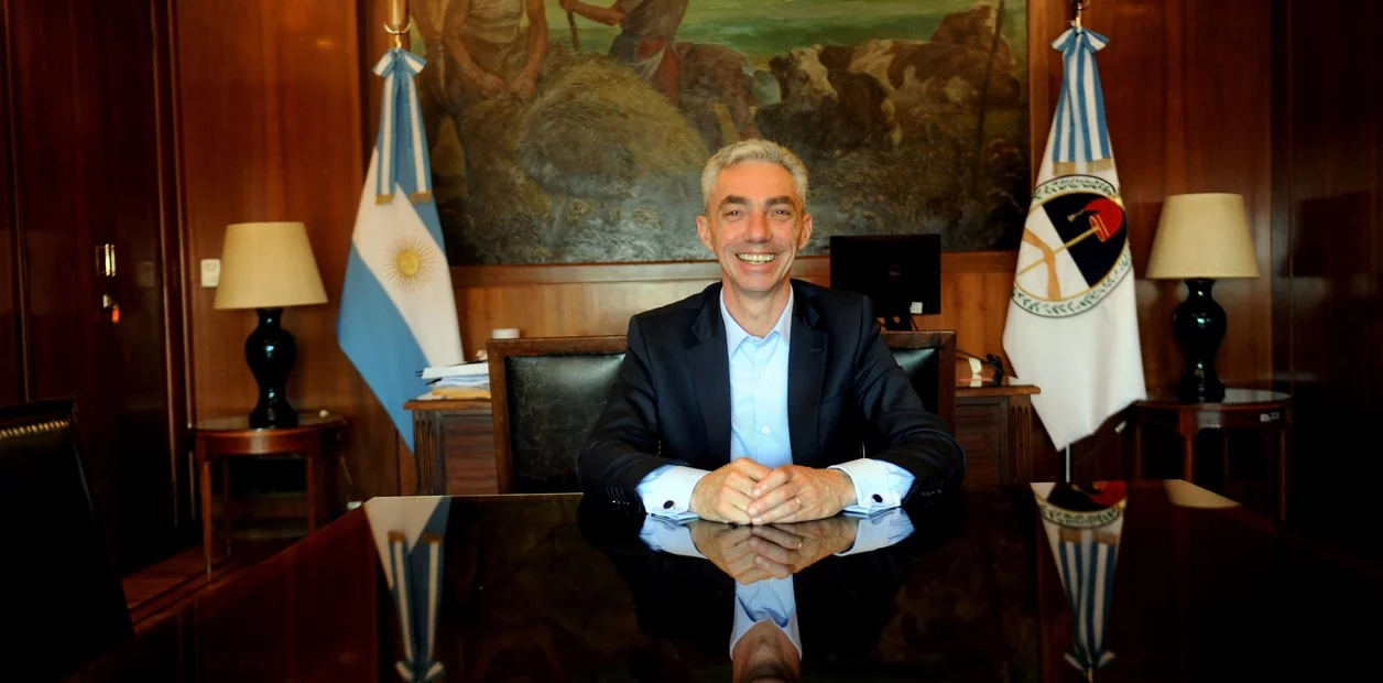 Meoni calificó de «ilegítimo» el paro de colectivos de los opositores y se espesa la interna de la UTA