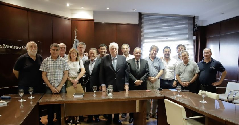 Gines le aseguró a la Corriente Federal que en 50 días saldará la deuda con las obras sociales