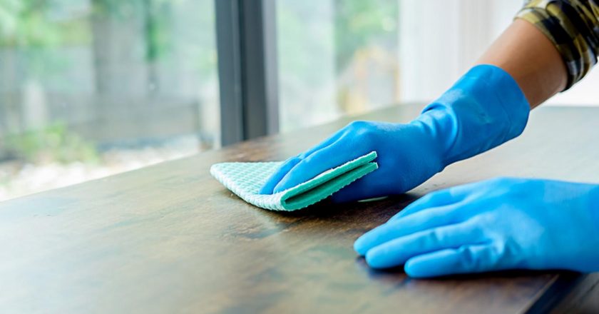 Empleadas domésticas suman un 10 por ciento de aumento en la revisión salarial
