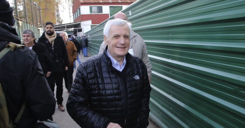 Ahora Caló dice que «la cláusula gatillo pasó de moda»
