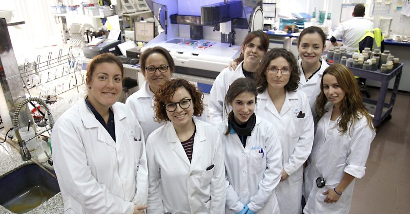 Las mujeres ocupan 7 de cada 10 empleos en investigación y desarrollo