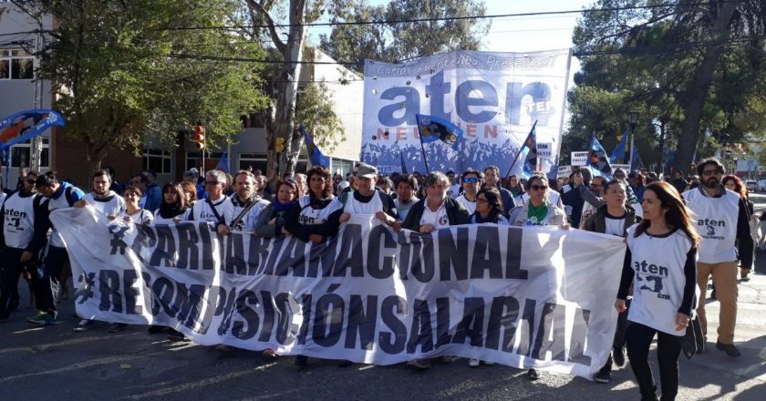 Docentes neuquinos paran por 48 horas tras la falta de acuerdo salarial