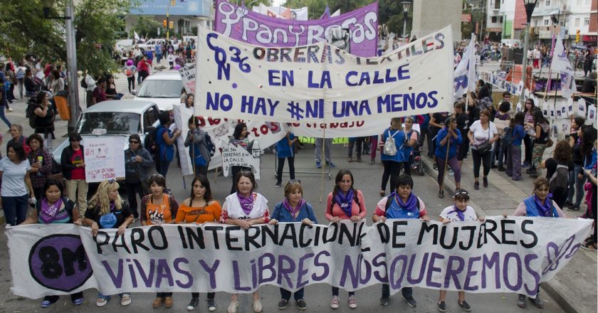 Asueto a las empleadas públicas neuquinas para que participen del paro de mujeres