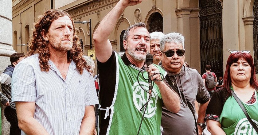El paro del campo es «un palo en la rueda al Gobierno nacional»