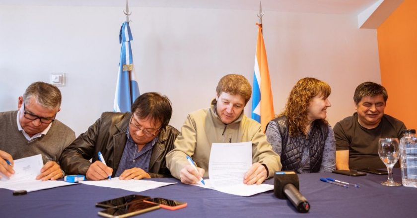 También con sumas fijas, el gobierno fueguino llegó a un acuerdo salarial con los estatales