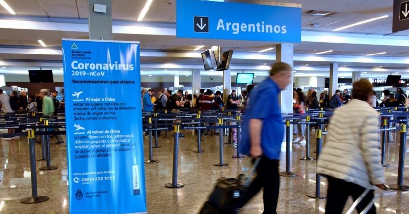 Coronavirus: Aeronavegantes recomienda a los tripulantes de cabina ponerse en cuarentena
