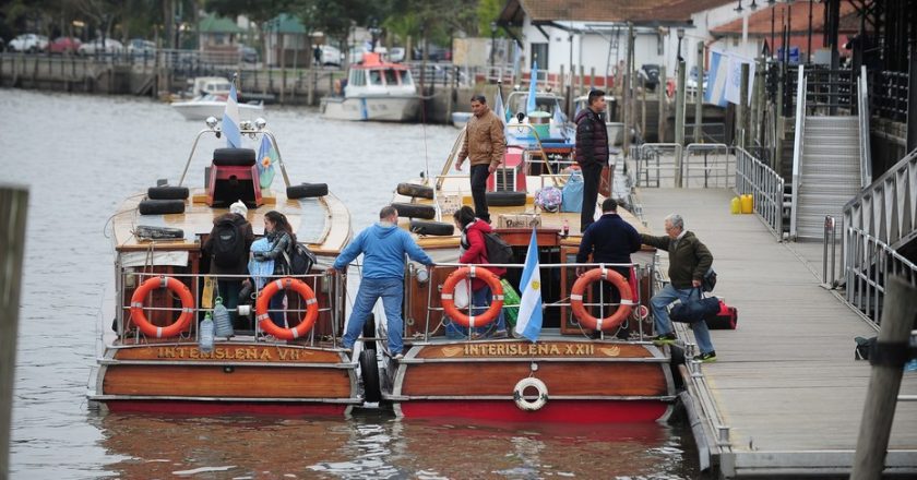 Un paro de marítimos afecta la actividad fluvial en el Delta del Tigre