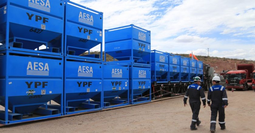 Incorporan tercerizados de Vaca Muerta a YPF