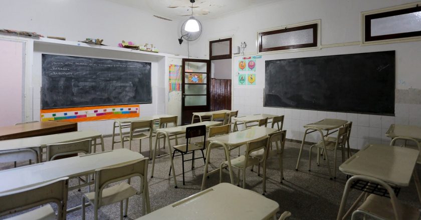 Chubut completó pago atrasado de salarios de enero y gremios docentes deliberan si siguen el paro