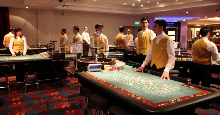 Gremio de trabajadores de Juegos de Azar pidió que cierren la totalidad de Casinos y Bingos
