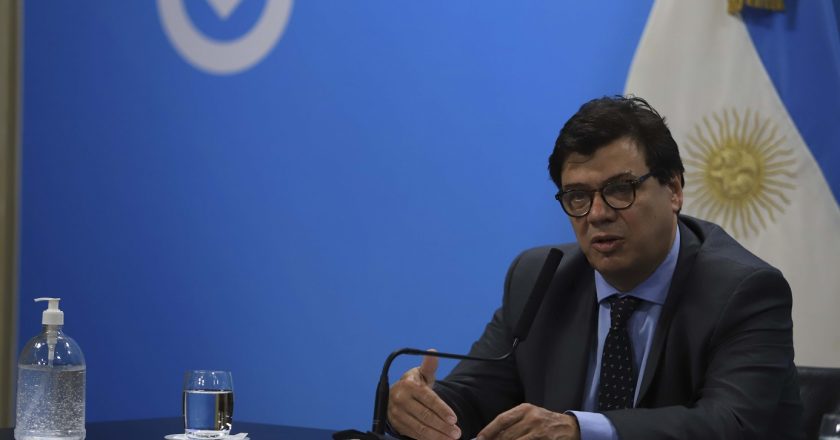 ¿Cómo tramitar el bono de emergencia para informales y monotributistas que otorga el Gobierno?