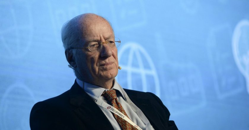 En medio del aislamiento, Techint quiere despedir a 1.450 empleados de su constructora