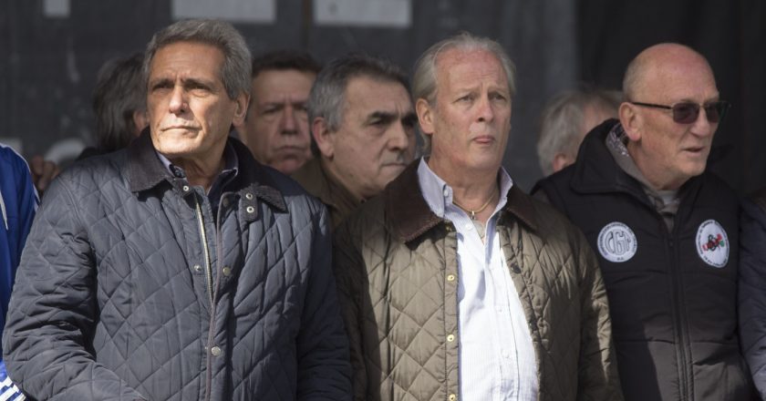 «Queremos ver si es factible que la gente vuelva a trabajar en algunas actividades»