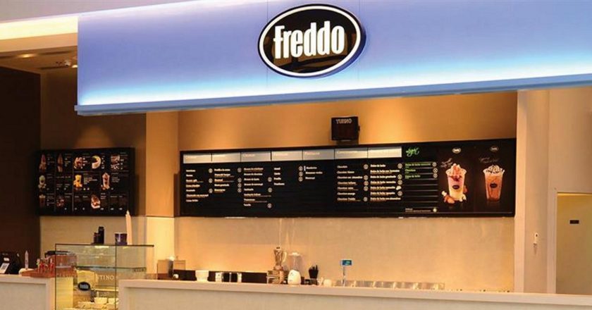 A pesar de que siguieron trabajando, Freddo también recortó el salario de sus empleados