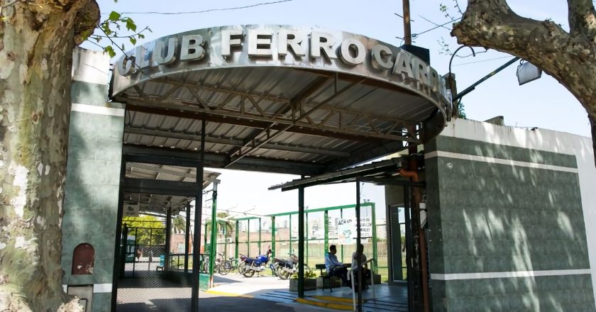 Ferro se convirtió en el primer club en pedirle repros al Gobierno para pagar salarios