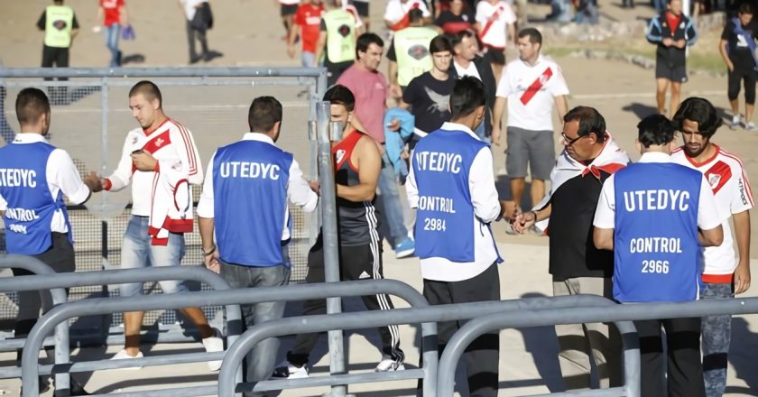 Preocupación por unos 4 mil empleados de clubes que se quedaron sin ingresos y sin IFE