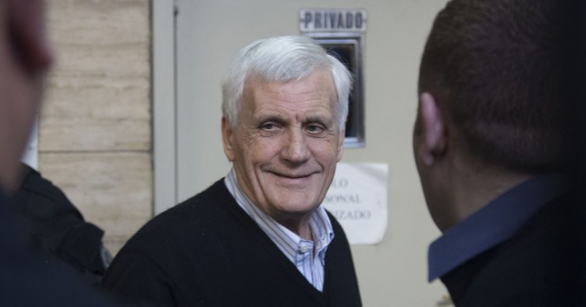 Caló se enojó con los medios: «Están diciendo que nosotros resignamos salario»