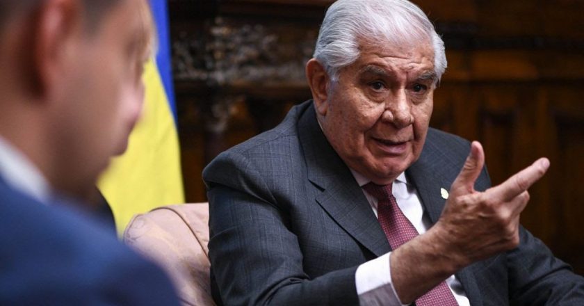 El DNU del Gobierno obligó a Pereyra a reperfilar el recorte salarial para los petroleros