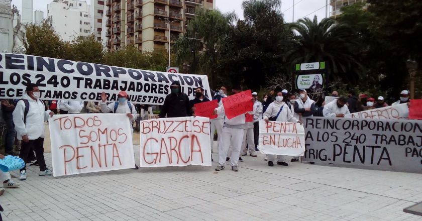 En pleno aislamiento, trabajadores del Frigorífico Penta cortan el Puente y marchan a Plaza de Mayo
