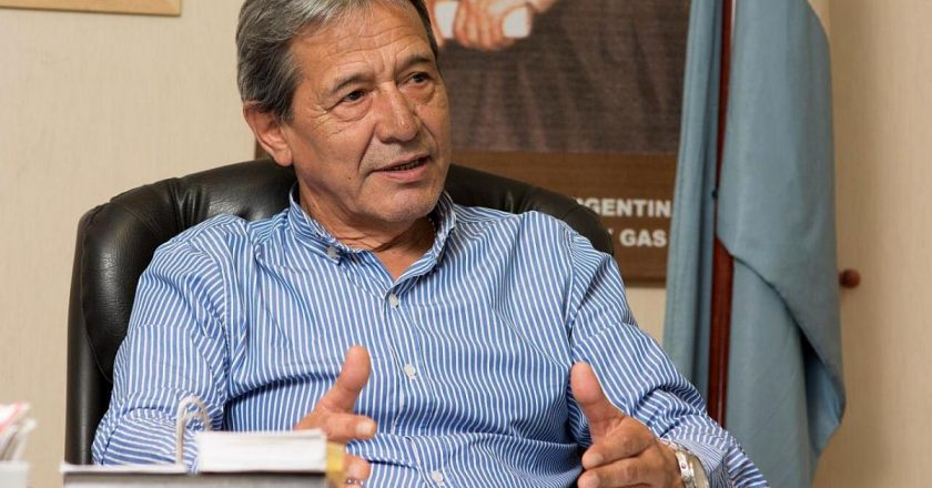 Al final los petroleros suspendidos tendrán un recorte del 40% en sus salarios