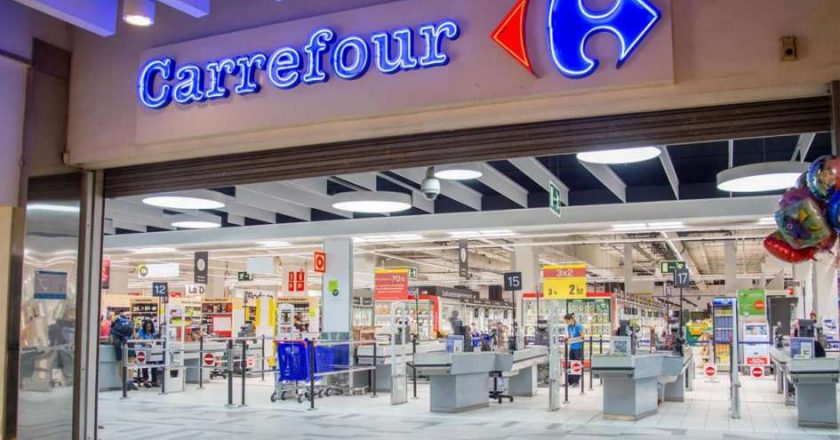 Cavalieri y Carrefour acordaron bono de $5 mil pero los delegados lo desconocen y amenazan con paralizar tiendas
