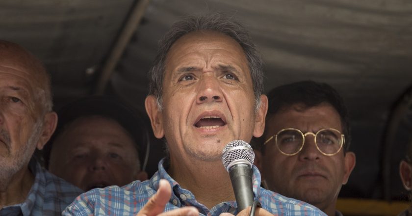 «El sistema financiero debe ser un servicio público»