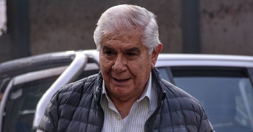 Ahora los petroleros se pelean entre ellos porque todos firmaron suspensiones con recortes salariales