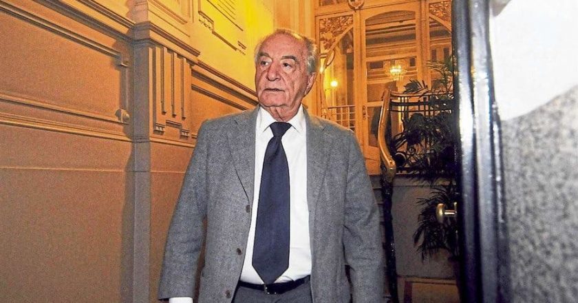 Ahora Cavalieri dice que pagará los salarios completos y en un sólo tramo