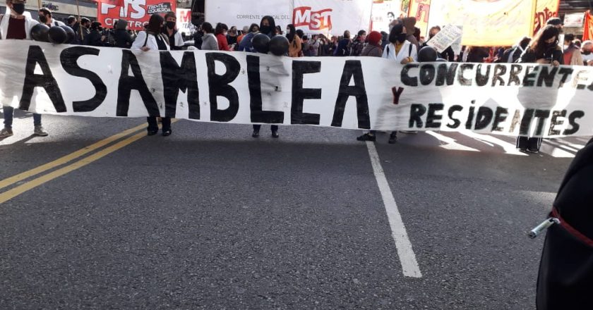 Los profesionales de la salud hicieron sentir su huelga y ahora esperan un llamado del Gobierno